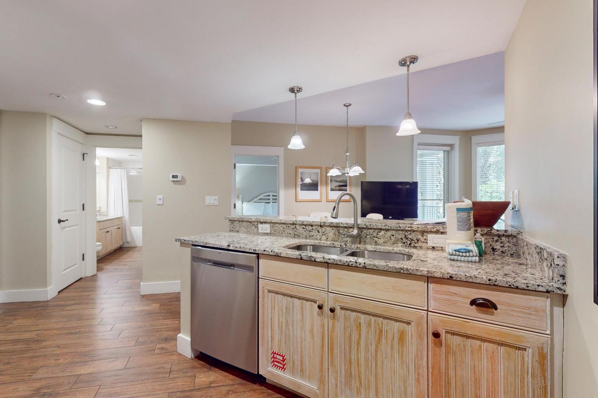 Апартаменты Baytowne Wharf - Pilot House #408 Дестин Экстерьер фото
